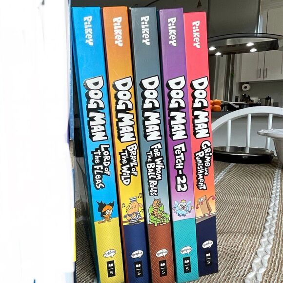Dog Man book lot books 5-9 in the series by Dav Pilkey excellent condition - Picture 1 of 6